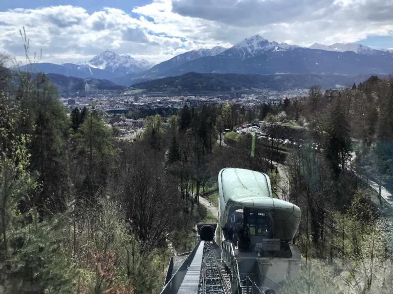 HUNGERBURGBAHN ️ Talstation, Alpenzoo & Hungerburg