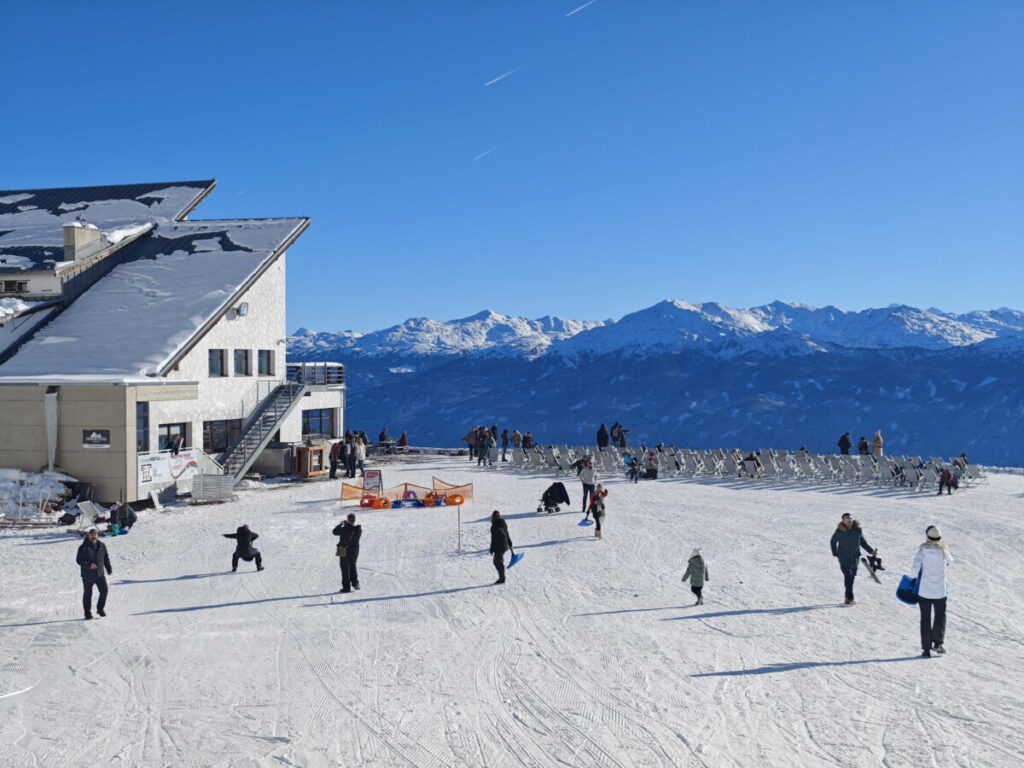 Die Sonne genießen: So läßt sich der Winter in Innsbruck auf der Seegrube verbringen